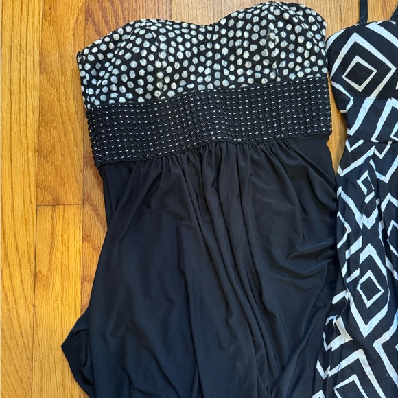 Bundle of 7 Stylish Dress/ Romper lot- all great/new condition size small - Picture 2 of 13